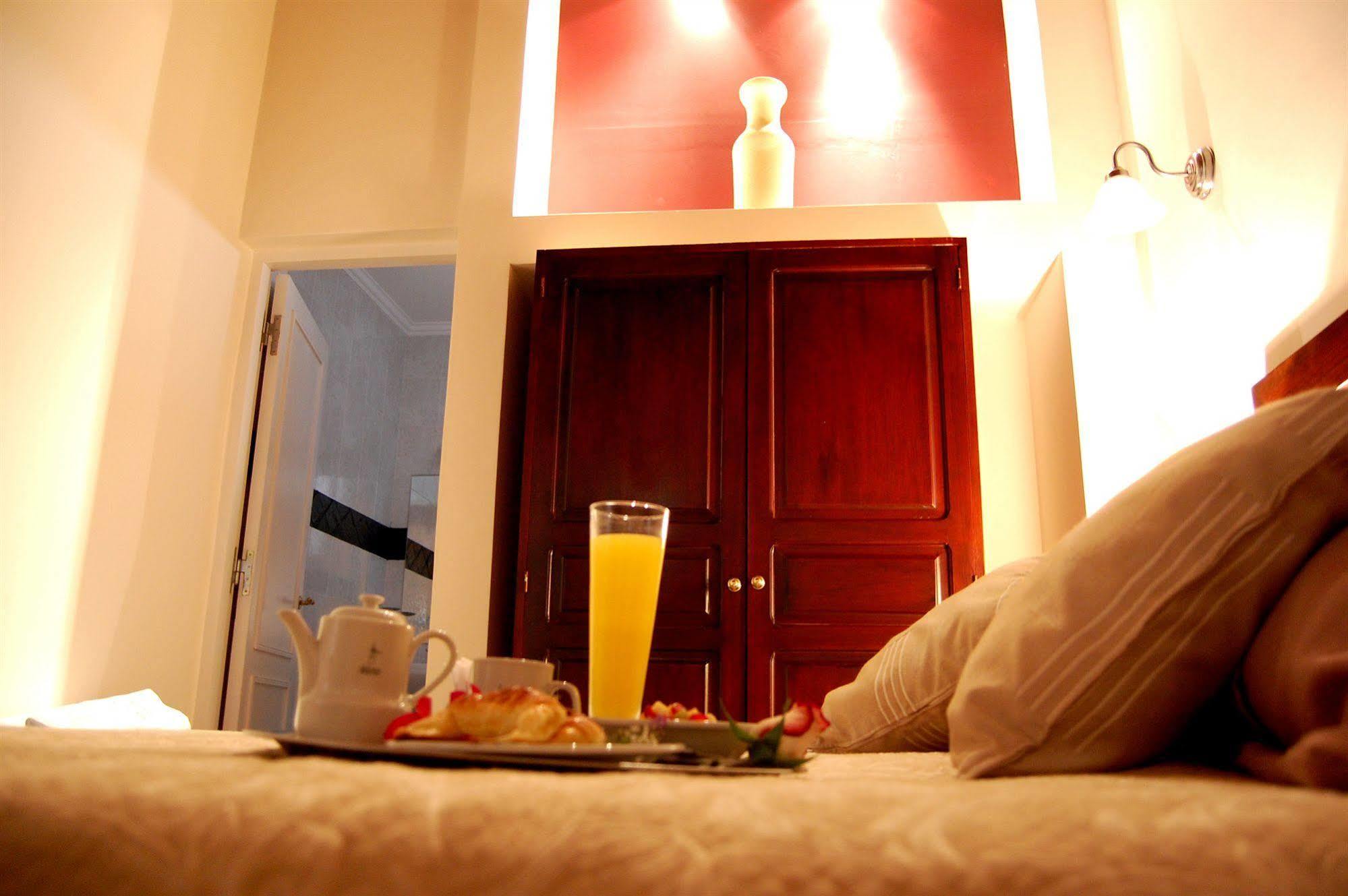 Delvino Boutique Hotel Salta Bagian luar foto
